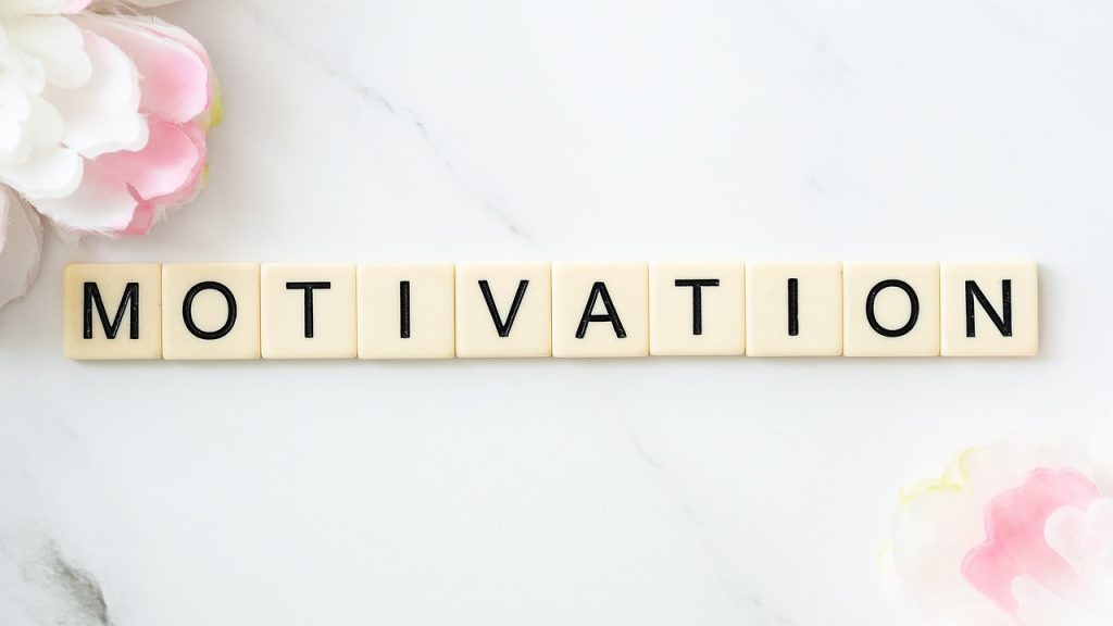 Lettres qui forment le mot Motivation